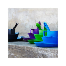 Load image into Gallery viewer, Ellipse Plastic Camping Plates
